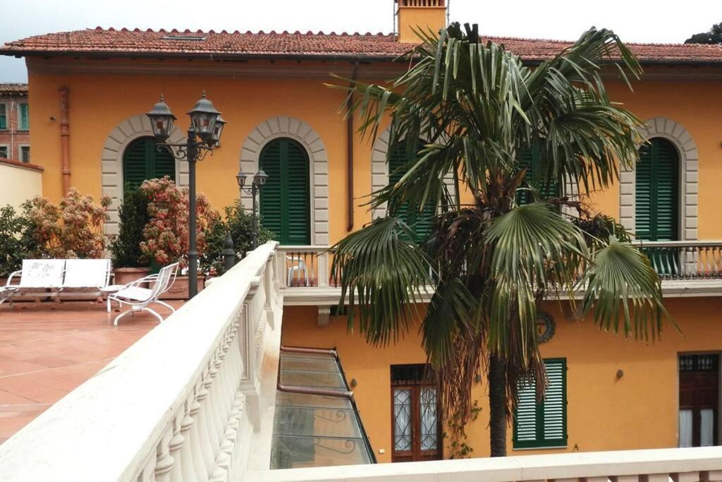 Comfy Portion Of Property By Villa Il Mosaico Florence Luaran gambar