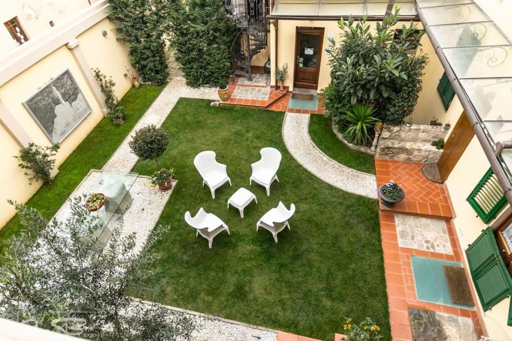 Comfy Portion Of Property By Villa Il Mosaico Florence Luaran gambar